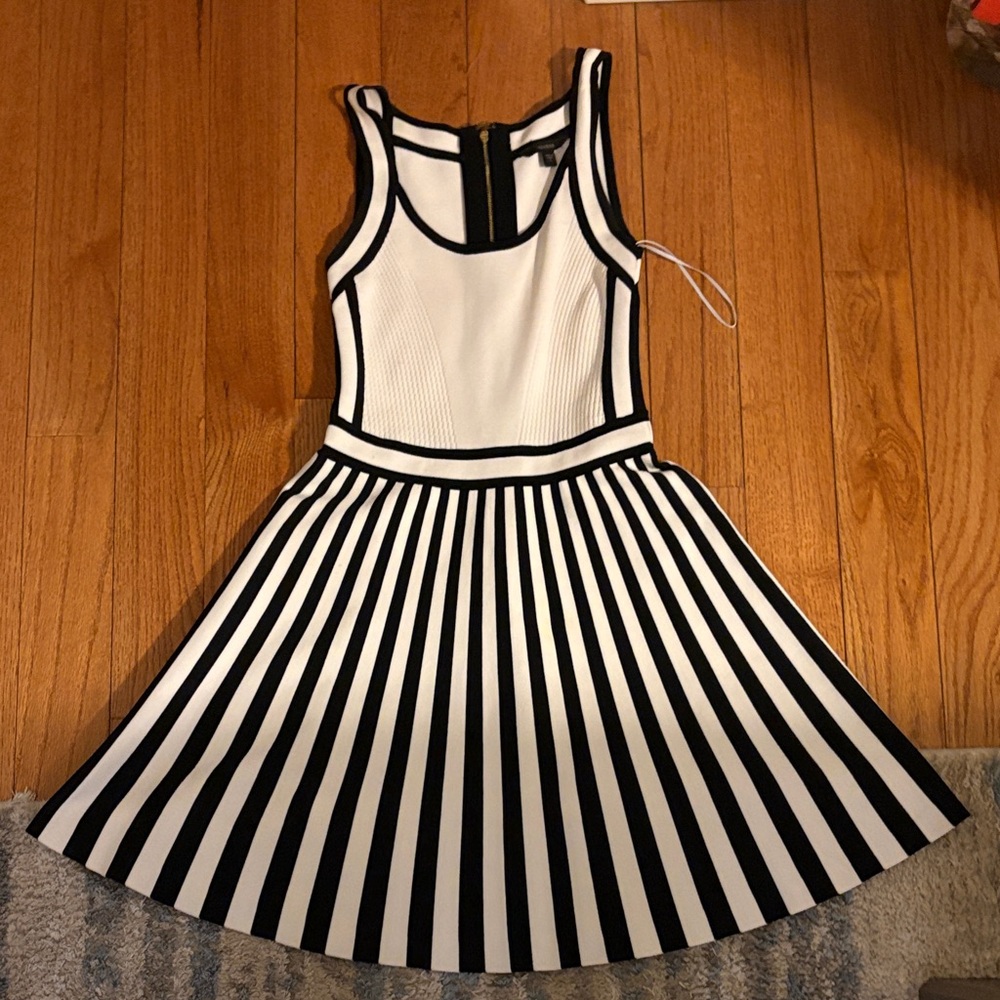 Guess Monochrome Striped Dress